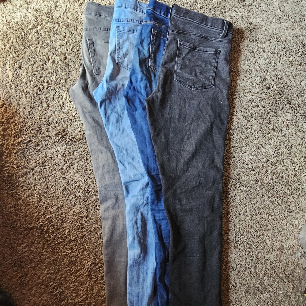 4 Pairs of Stretch Jeans